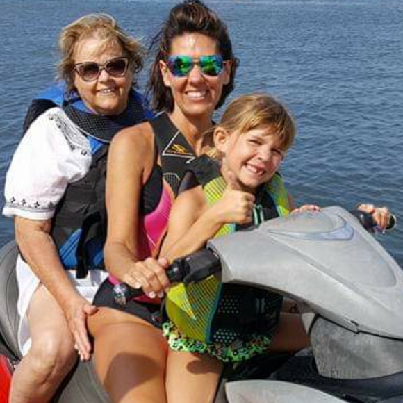 Meet your Posher, Britt - Picture 10 of 16